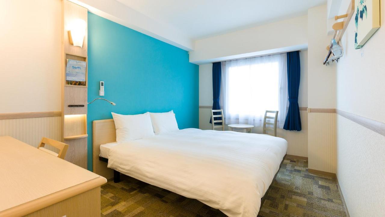 Toyoko Inn Kashiwa-Eki Higashi-Guchi Buitenkant foto